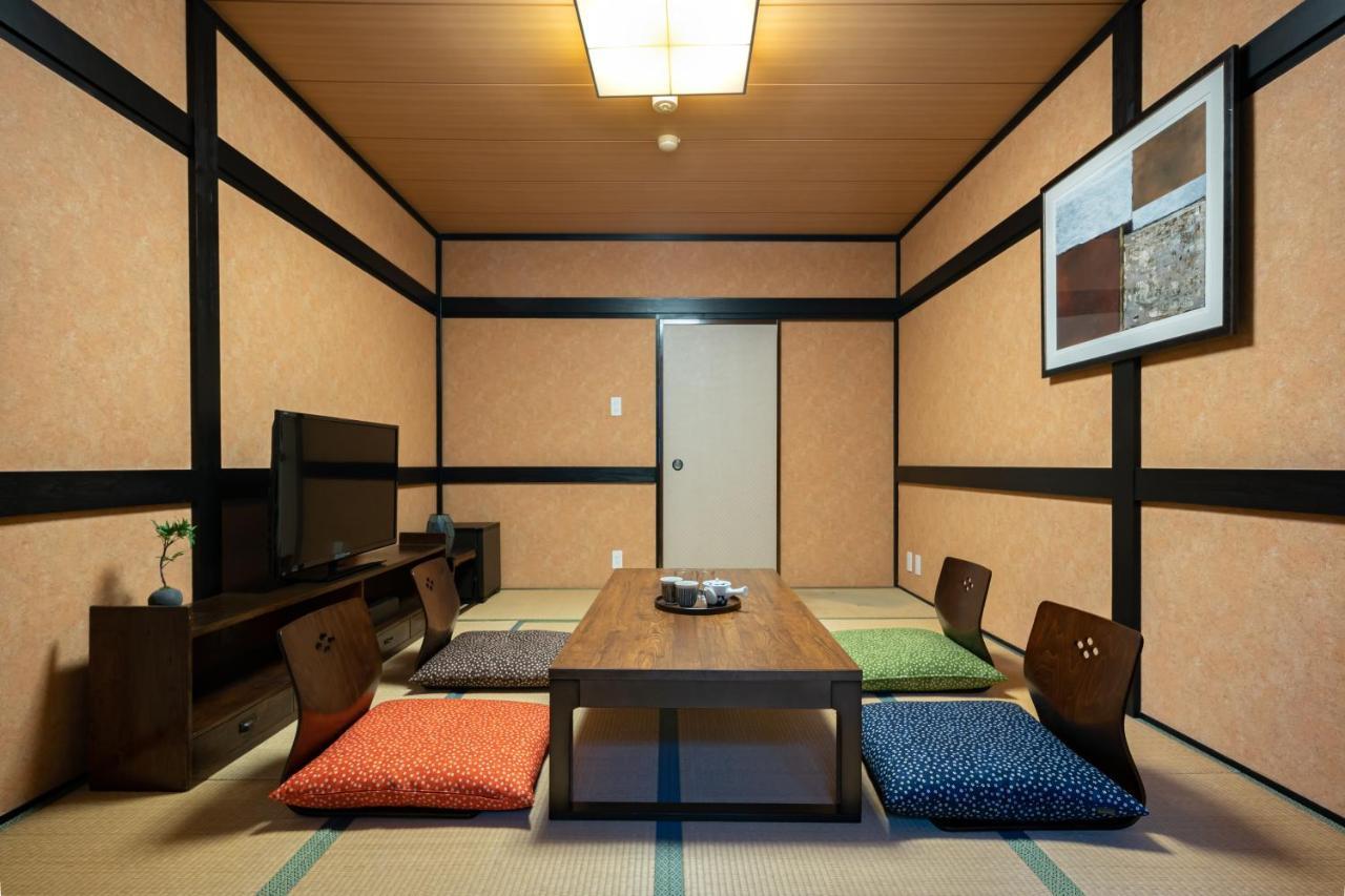 Onsen Guest House Tsutaya Хаконе Экстерьер фото