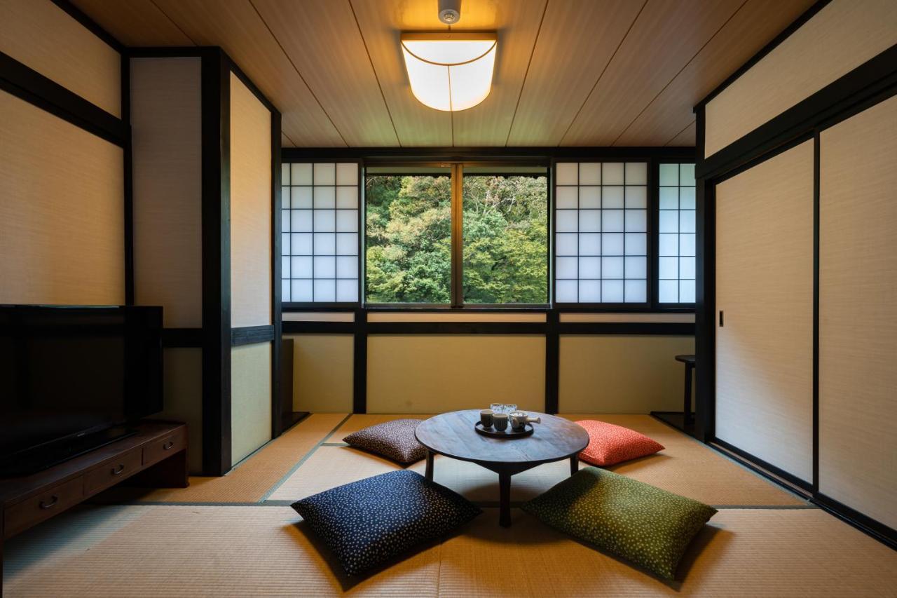 Onsen Guest House Tsutaya Хаконе Экстерьер фото