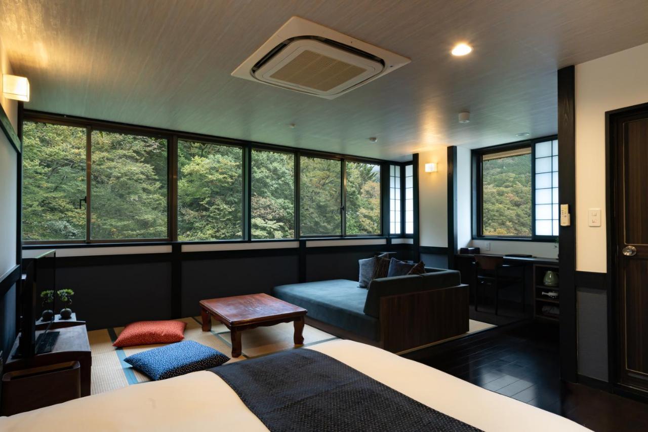 Onsen Guest House Tsutaya Хаконе Экстерьер фото