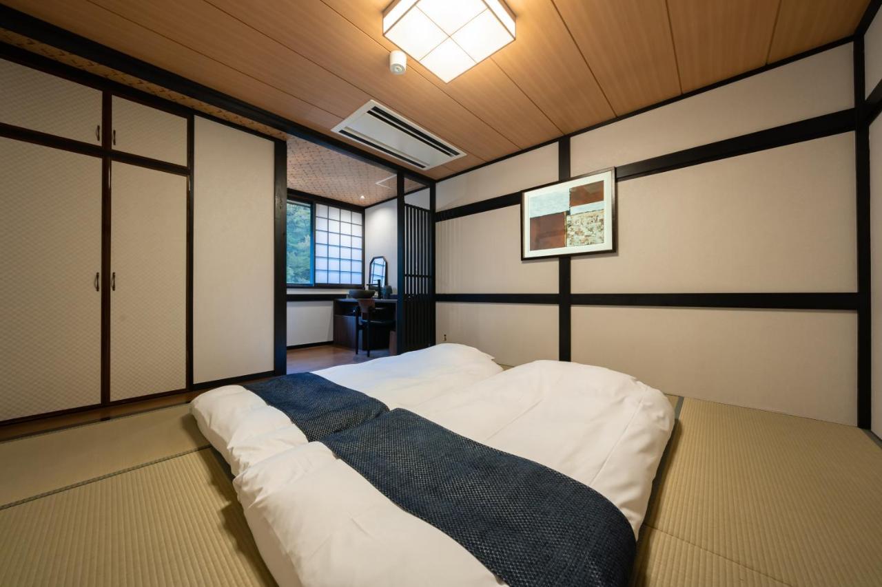 Onsen Guest House Tsutaya Хаконе Экстерьер фото